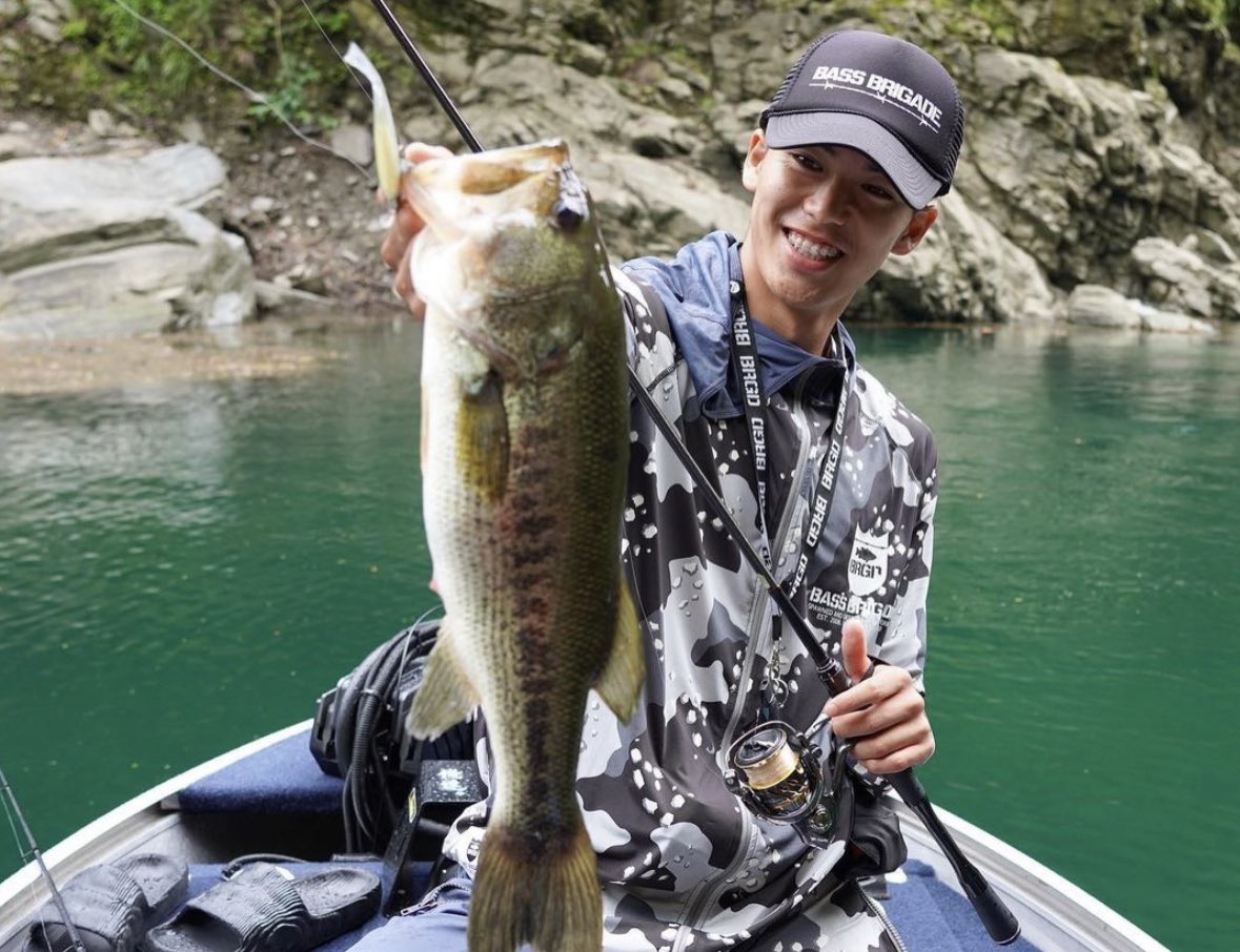 bebebe0910's tweet photo. リザーバーへ撮影会&amp;釣り🎣

ダウズスイマーの集魚力には驚きでした‼️🎣凄い👍
また行こう🎣 https://t.co/TOELjxGWsC