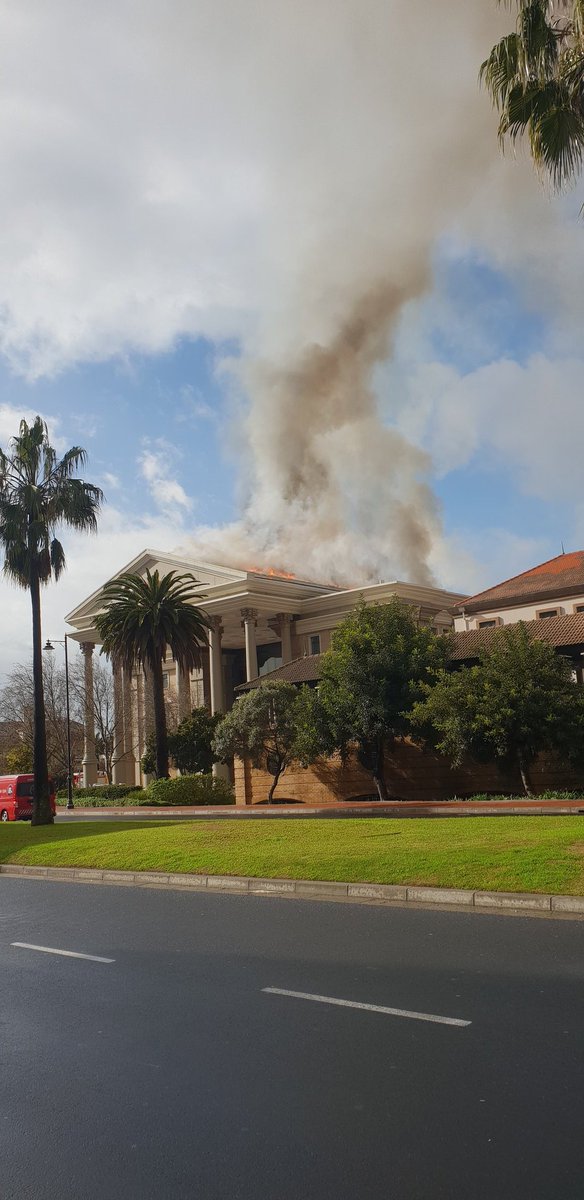 What a random Sunday. 

#vodacomfire #centurycityfire