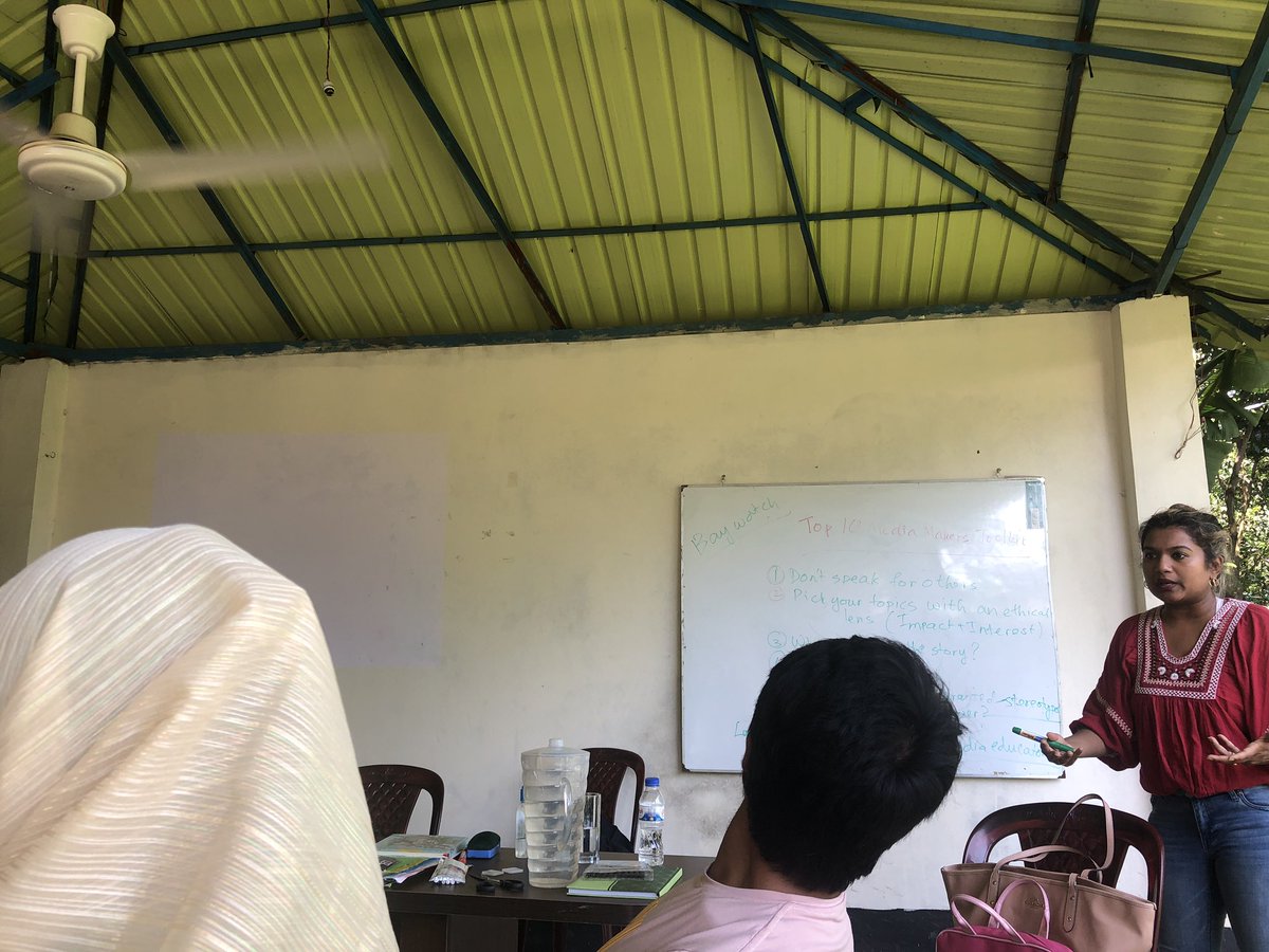 "When we're doing research, who are we placing in power?" 

- asks Dr Fadia Nordtveit (@talking_line) at the Refugee Studies Unit (RSU) of <a href="/cpj_bracu/">CPJ BRACU</a>