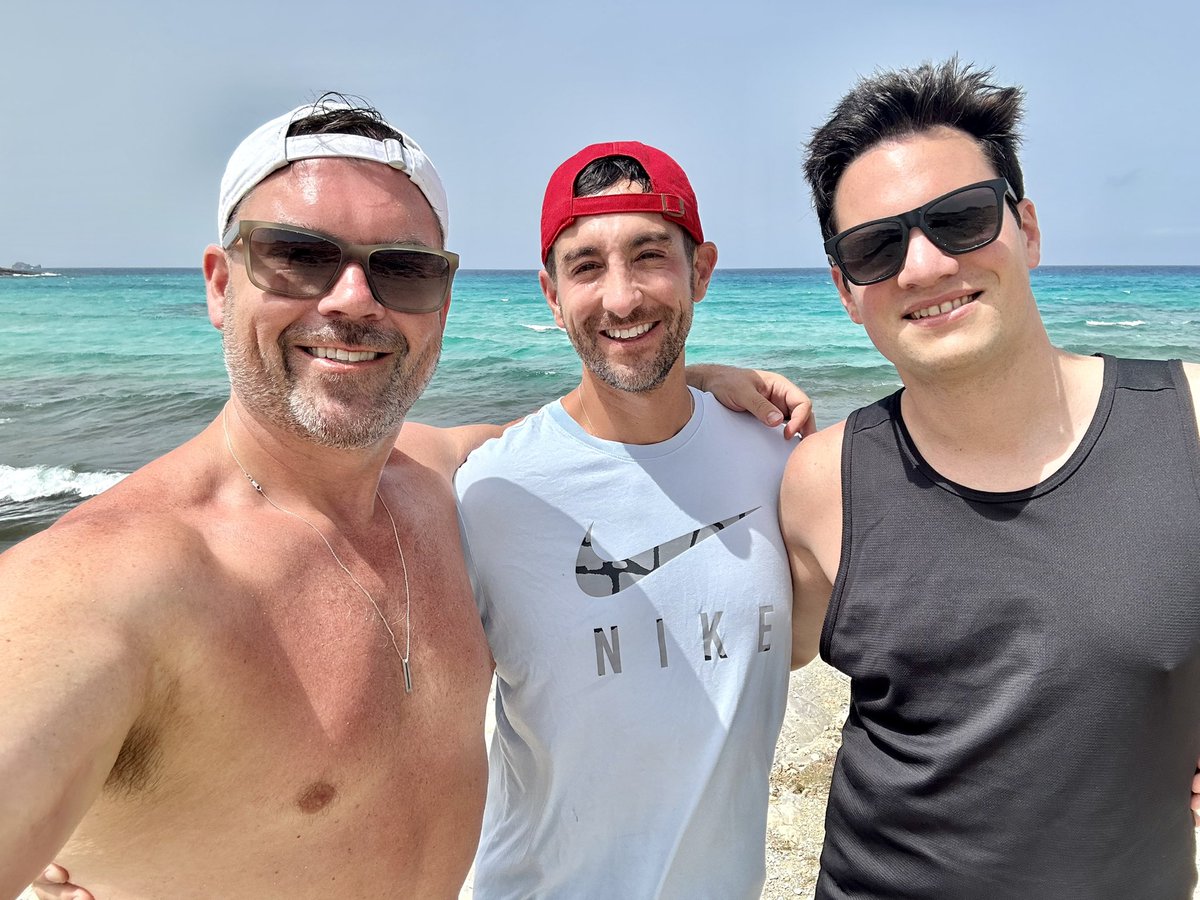 ERDocBrown's tweet photo. Beach day with the hubs and our friend Daniel!
#CalaMesquida #Speedo #gayhusbands https://t.co/foKFgY5ZSY