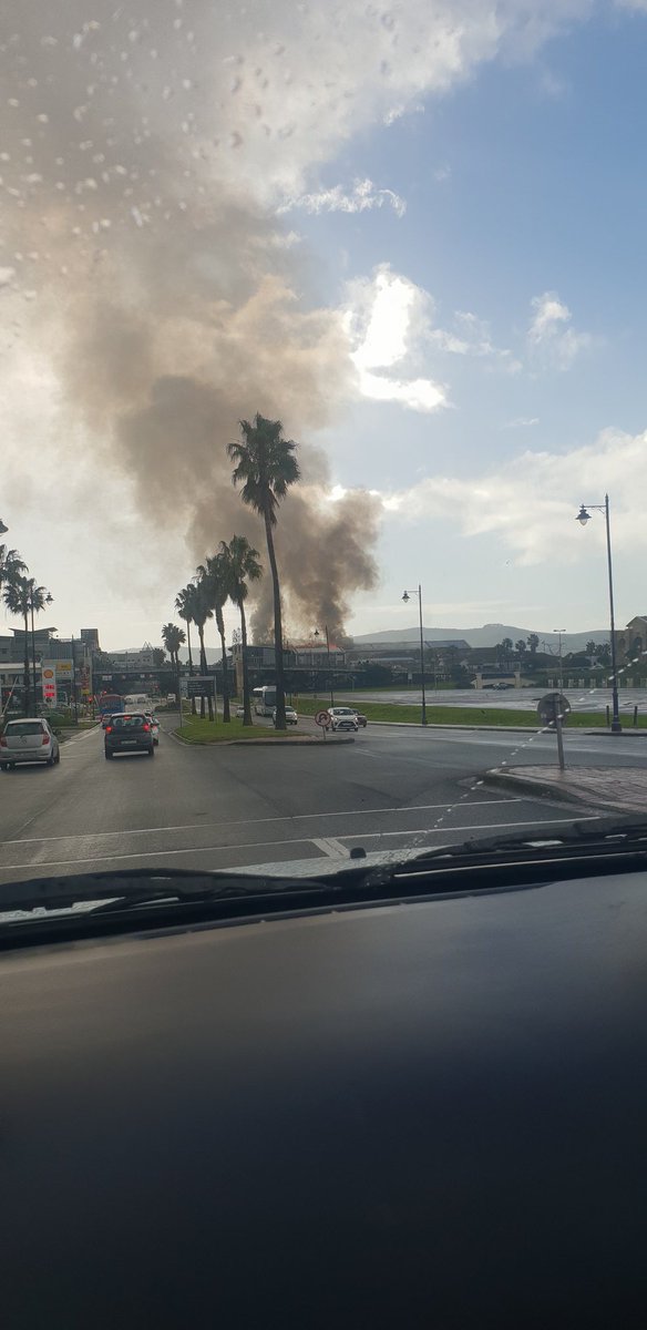 Century City attraction right now 

#vodacomfire #centuricityfire