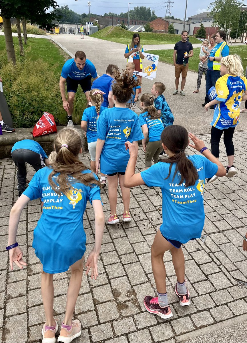Great to be volunteering <a href="/OLPSheffield/">Sheffield Olympic Legacy Park</a> <a href="/juniorparkrunUK/">junior parkrun UK</a> this morning for NHS75. Double the number of U14s running and Theo did a great job! Thanks to Martin Pearce our Run Director and all the volunteers from <a href="/SheffChildrens/">Sheffield Children's</a> #NHS75