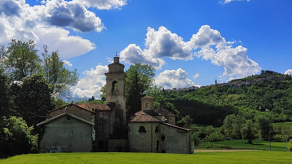CasalinoManuela's tweet photo. Quiete e serenità...
Abbazia di San Remigio
#parodiligure #alessandria #piemonte https://t.co/kEQ8AvcLF9