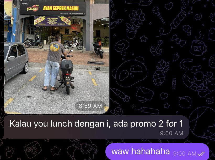 my husband and mine's offices are so far from each other (cant have lunch dates), so everytime he gets to wfh he tries to trick me into having lunch with him 🤣