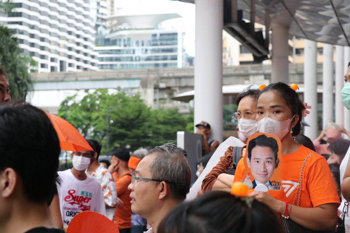 Mathias Peer tweet media