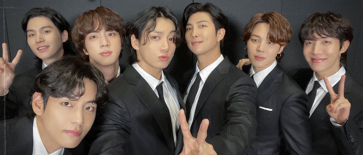 oh my god ?????? new ot7 just dropped