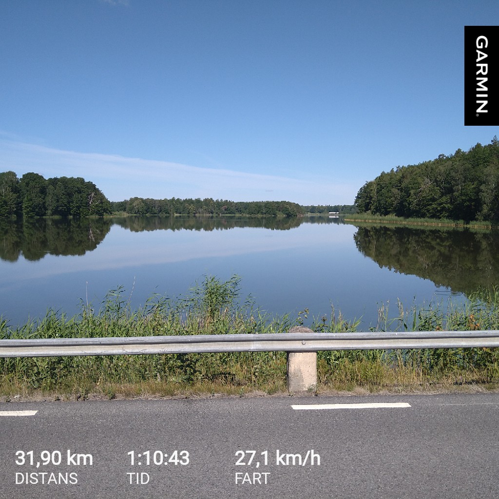 Lars_crona's tweet photo. Kom ut lite tidigare idag! Innan värmen slår till! #mb31 
#garmin #beatyesterday https://t.co/fhyCLmCLra