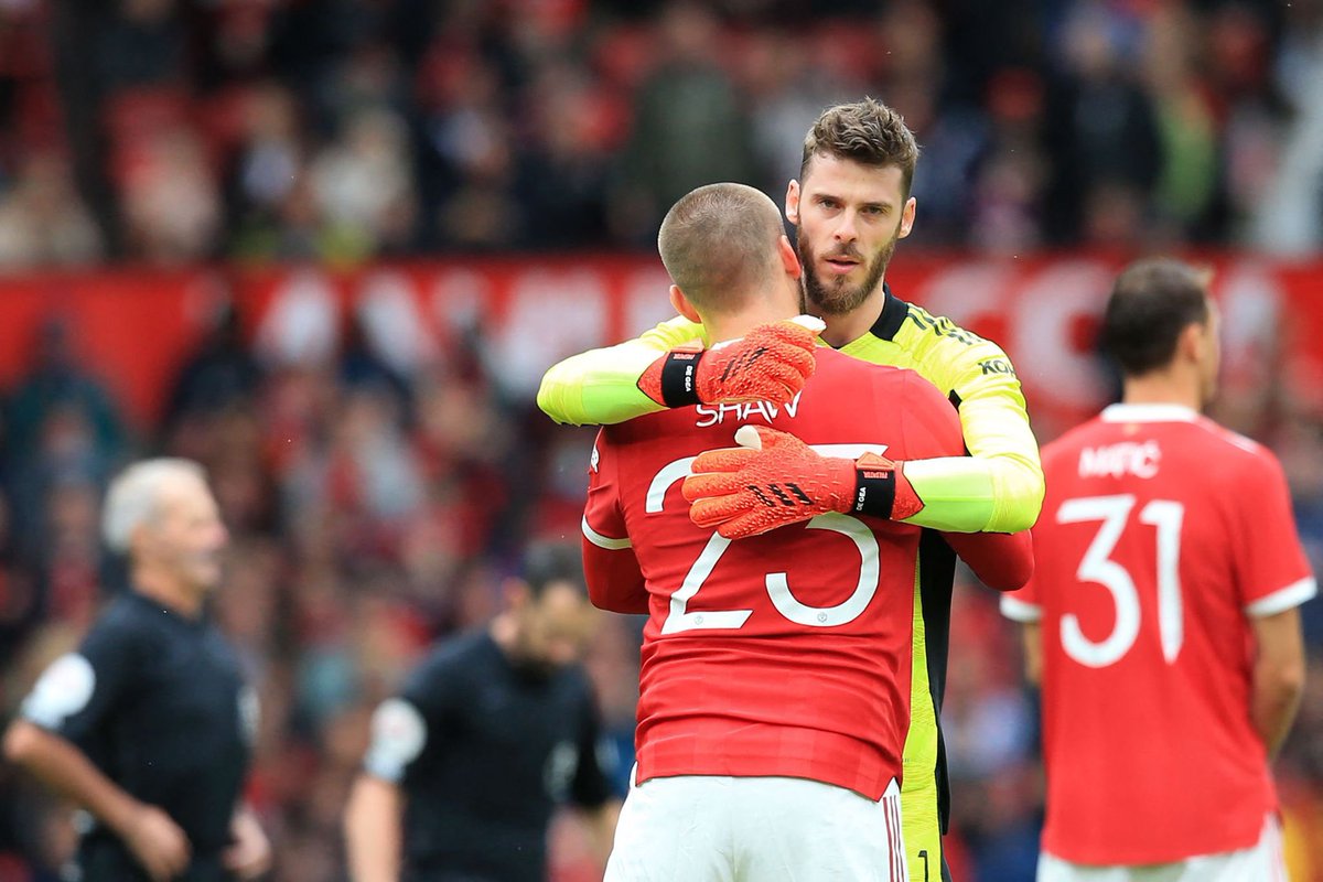 An honour to play alongside you over the last 9 years. A United legend. Good luck in your next chapter, you will be missed ❤️ (but not your music 😅) @D_DeGea