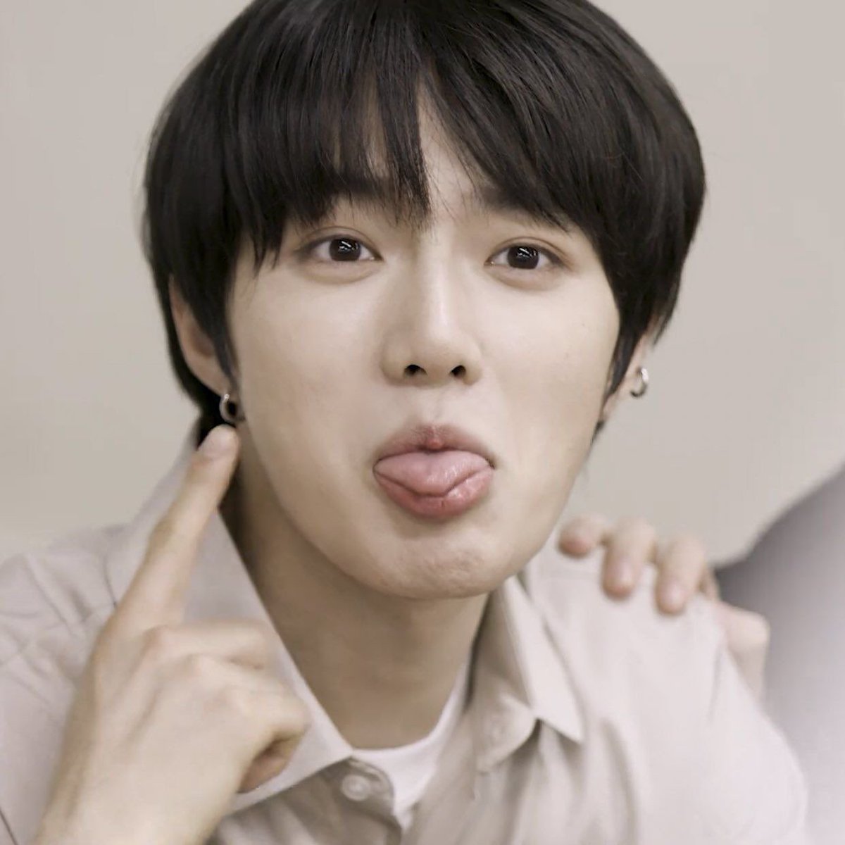 sweetnightjunie tweet picture