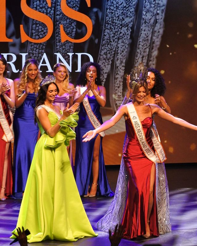 NilsenReport's tweet photo. Rikkie Valerie Kolle wins Miss Universe Netherlands 2023

She Is The First Transgender Woman to Win the Title

#rikkiekolle https://t.co/63vkMkBH5p