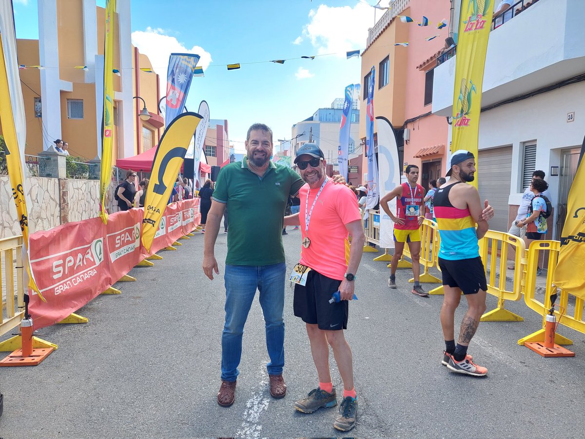 DiegojedaNC's tweet photo. Apoyando la #GoroTrail #ElGoro #Telde. #Deporte #CohesiónSocial #Solidaridad #Empoderamiento https://t.co/pGyslNyeMk