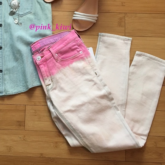 ularamoon's tweet photo. So good I had to share! Check out all the items I'm loving on @Poshmarkapp from @Isabellapolloc2 #poshmark #fashion #style #shopmycloset #kensie #hudsonjeans #incinternationalconcepts: https://t.co/1pSULqewsK https://t.co/d5JNaMv9kM