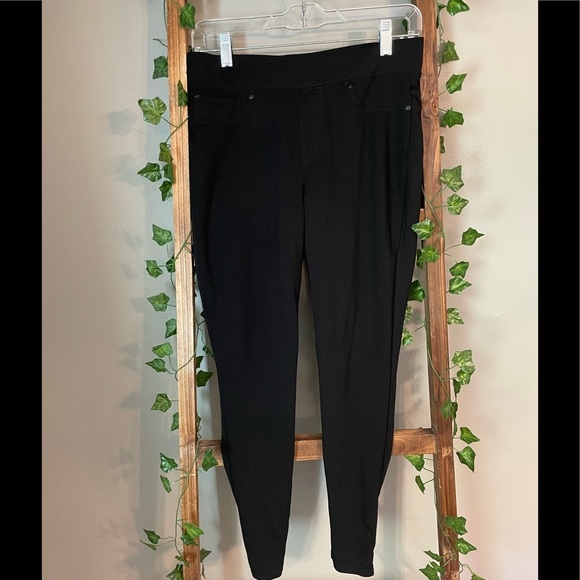 So good I had to share! Check out all the items I'm loving on <a href="/Poshmarkapp/">Poshmark</a> #poshmark #fashion #style #shopmycloset #coldwatercreek #seven7: posh.mk/LQaR47B6hBb