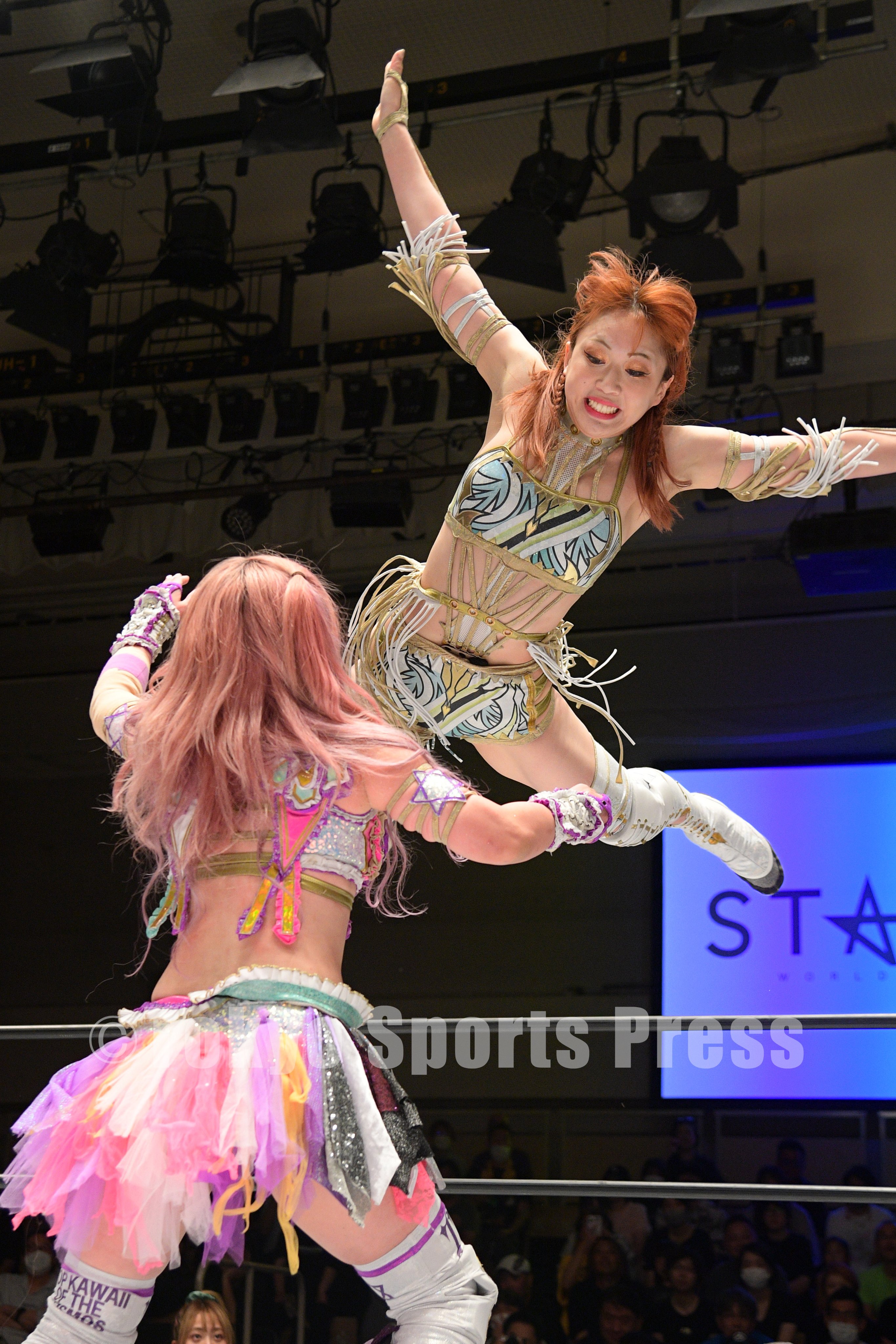 STARDOM 推し旅 なつぽい 安納サオリ 上谷沙弥 アクリルスタンド 3種 STARDOM スターダム 推し旅 安納サオリ 上谷沙弥 アクリル
