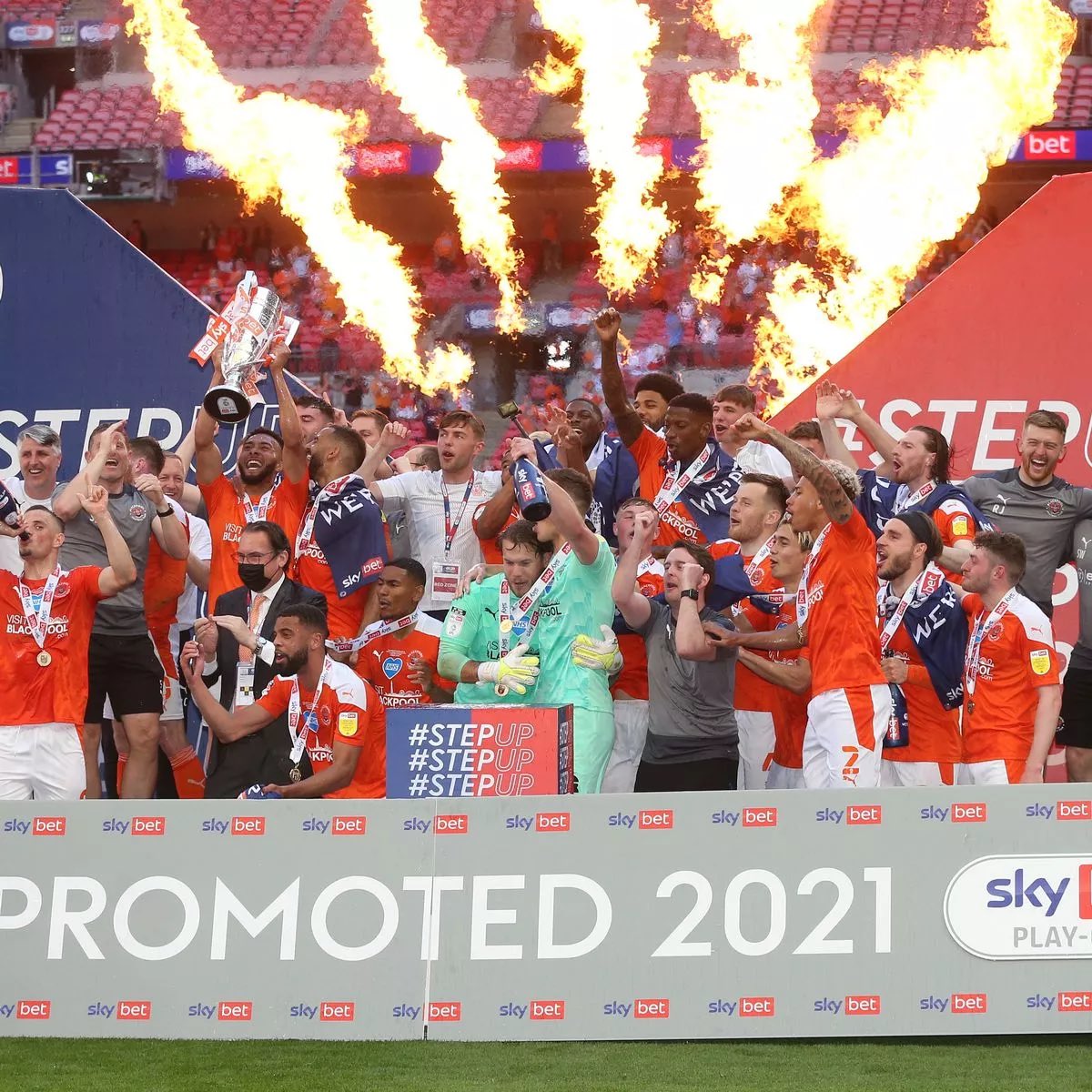 TangerineAM's tweet photo. 🚨COMPETITION TIME🚨

With the release of the new kit and the season just around the corner, we wanted to run a COMPETITION 🍊 

The Competition will run until the end of July and will be drawn by ourselves and posted at the end of the month! https://t.co/7MxLvVBDop