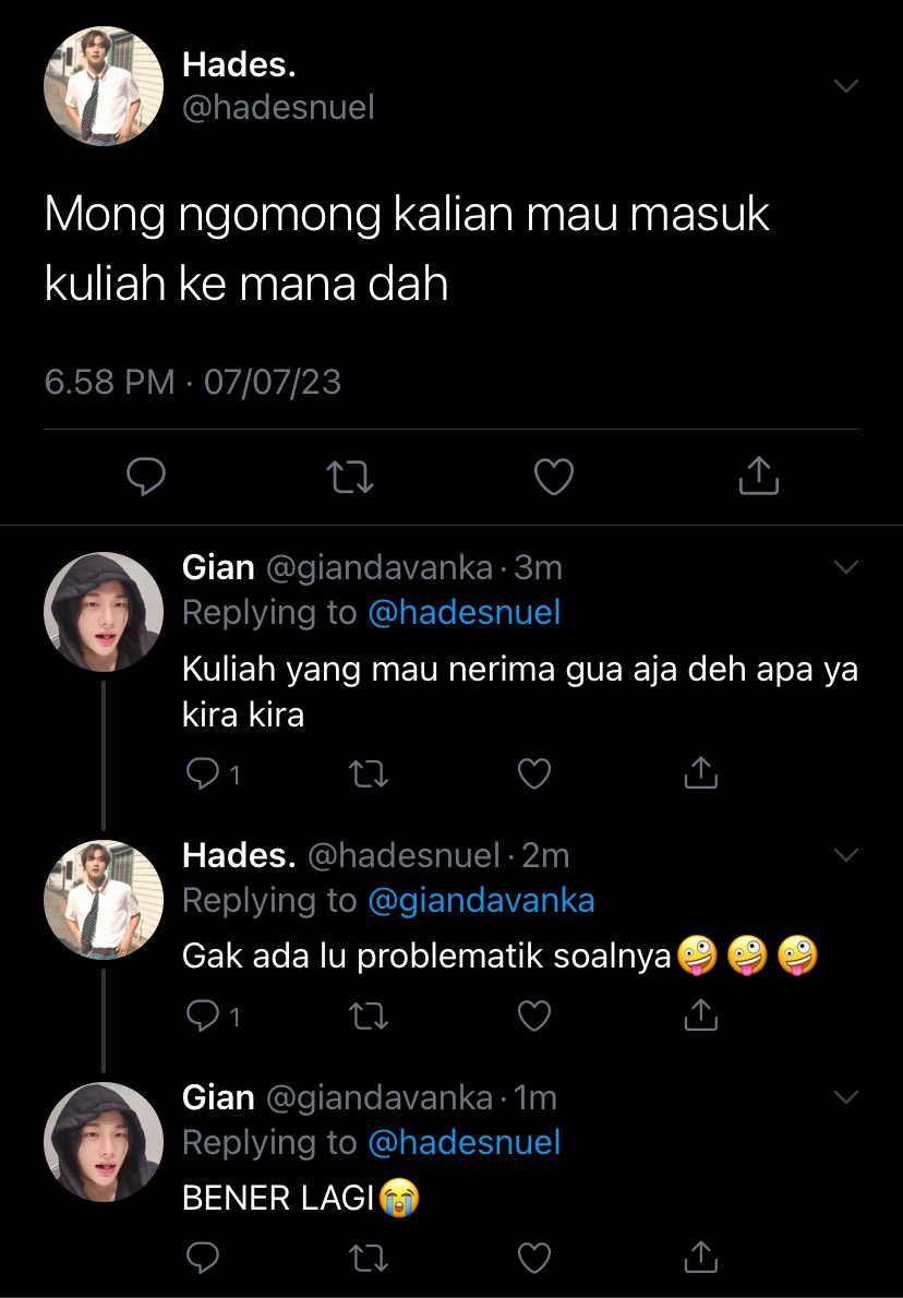 bloodymarrcy's tweet photo. markhyuck few tweets au 

cw // harsh words, kiss scene https://t.co/y7BiaRYyBF