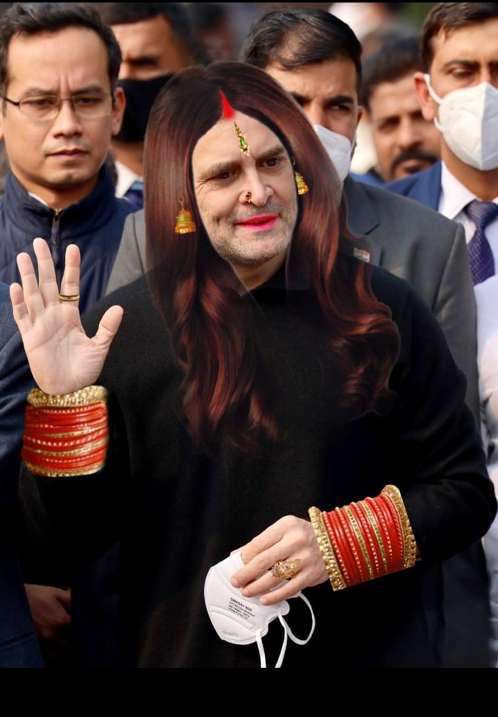 SantoshSupta's tweet photo. कभी जनेऊ धारी हिंदू,कभी मैकेनिक, कभी जालीदार टोपी पहन मुल्ला,कल खेत में धान रोपने और ट्रैक्टर चालक बनने के बाद बाबा निर्मल दरबार के आदेश से पीएम बनने में रुकी हुई कृपा पाने के लिए अपने पूर्वजो के पुराने धंधे वाले रूप में🤪🤪🤪 https://t.co/buCL6VezW0