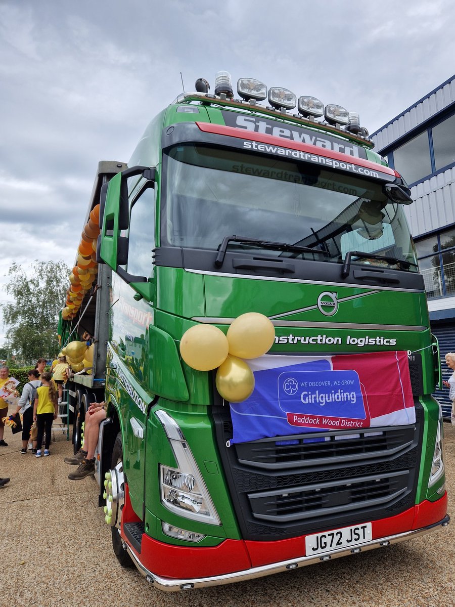 GirlguidingPW's tweet photo. It's carnival day!! Be sure to give us a wave on the way round 👋🦁 https://t.co/9va5CuEGbf