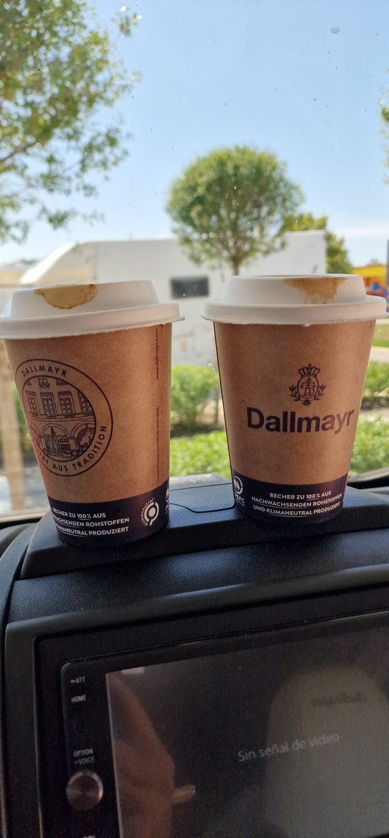 arhdmogan's tweet photo. @soycamarero 11 euros por dos cafés, hasta barato le salio la cuenta por lo que comio https://t.co/HT1bG84zvi