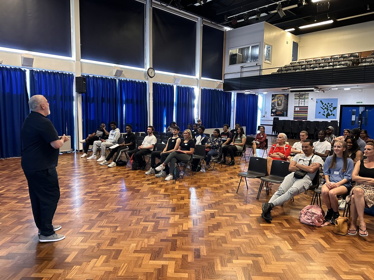 TalentINCUK's tweet photo. Great turnout at our London Auditions. https://t.co/4lseHvW4GV