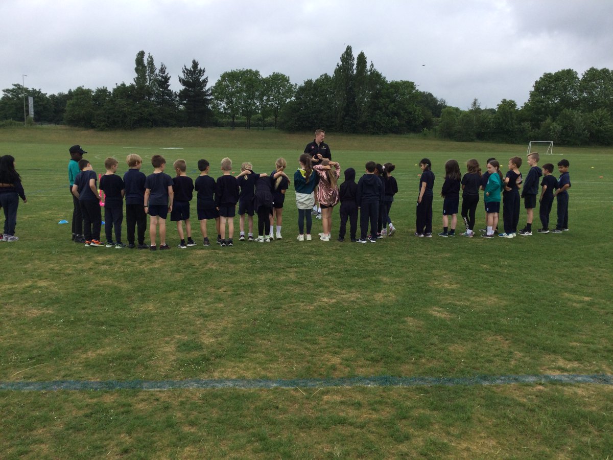 LMS_PESSPA's tweet photo. On #NationalCricketWeek we were joined by Joe from @BucksCCC who did some great activities with year 2 and 3 🏏
@LongMeadowSch @MissDevlinLMS @MrsMitchellLMS @MissSurgett @MrsEvan34537722 @MrsBhogal https://t.co/URTGjrNqfT