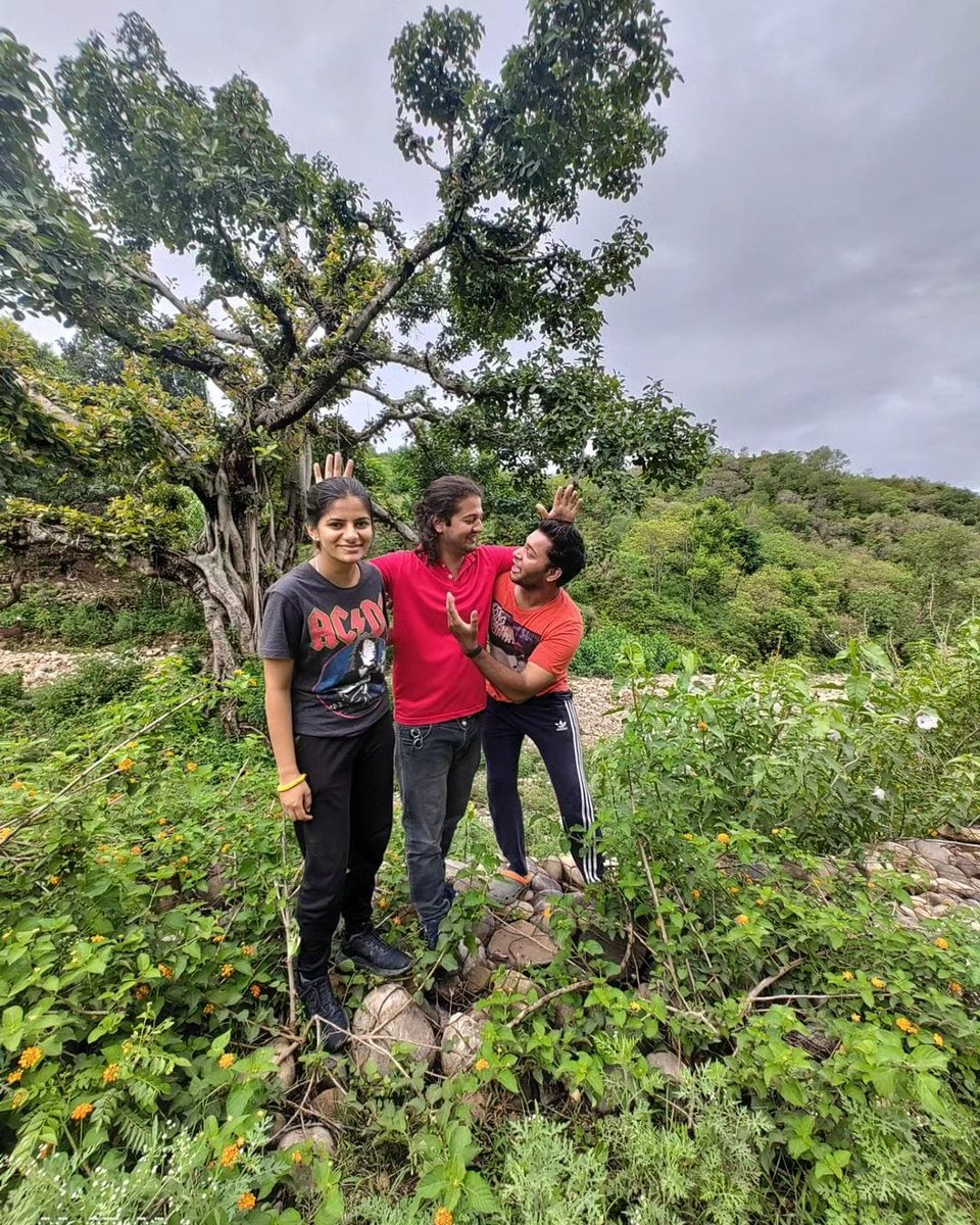 ClimateFrontJMU's tweet photo. Nature's Walk with Raika Post Inauguration of HighCourt.
Date-9 July 2023
Team Climate Front Jammu after a refreshing morning walk in #raika forest.
#lastdaysofraikaforest #raika #ClimateCrisis
#climatechange #extinction #SaveRaikaforest #lastdaysofraika
#nature https://t.co/XbYsdn6gvP