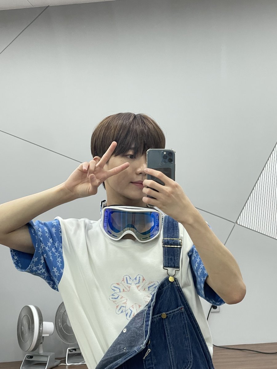 TNX_twt's tweet photo. ham😉

#오성준 #SUNGJUN https://t.co/lkPEKmmeXO