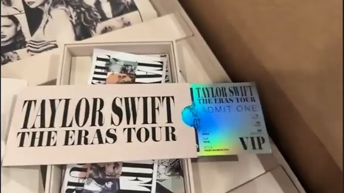 tattooqhearts's tweet photo. with the presales starting tomorrow i’m wishing everyone the best of luck. we will get those tickets 🕯️ https://t.co/TZJMaNFuiT