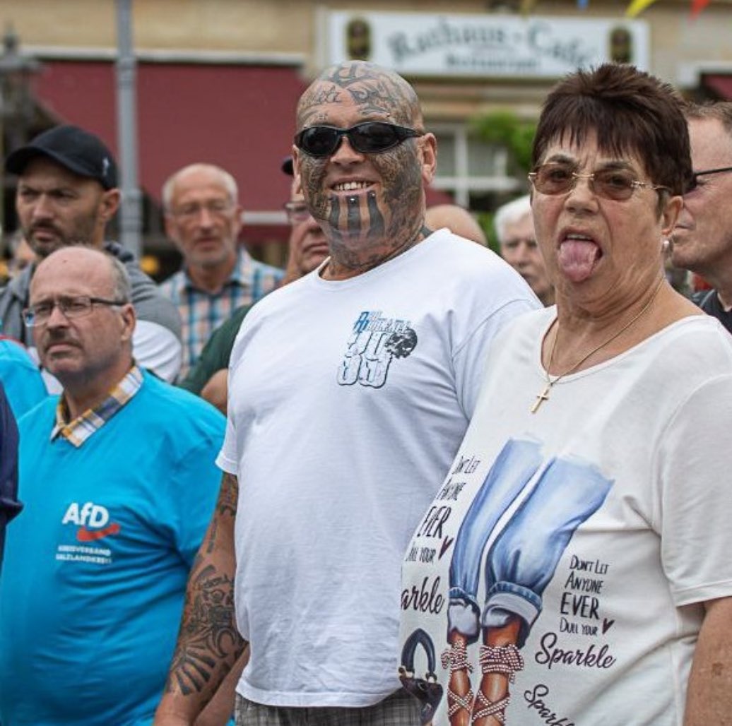 Ehrlich gesagt, kann man von diesen Menschen nicht erwarten, dass sie eine Pandemie, einen Angriffskrieg oder den Klimawandel intellektuell verarbeiten können.