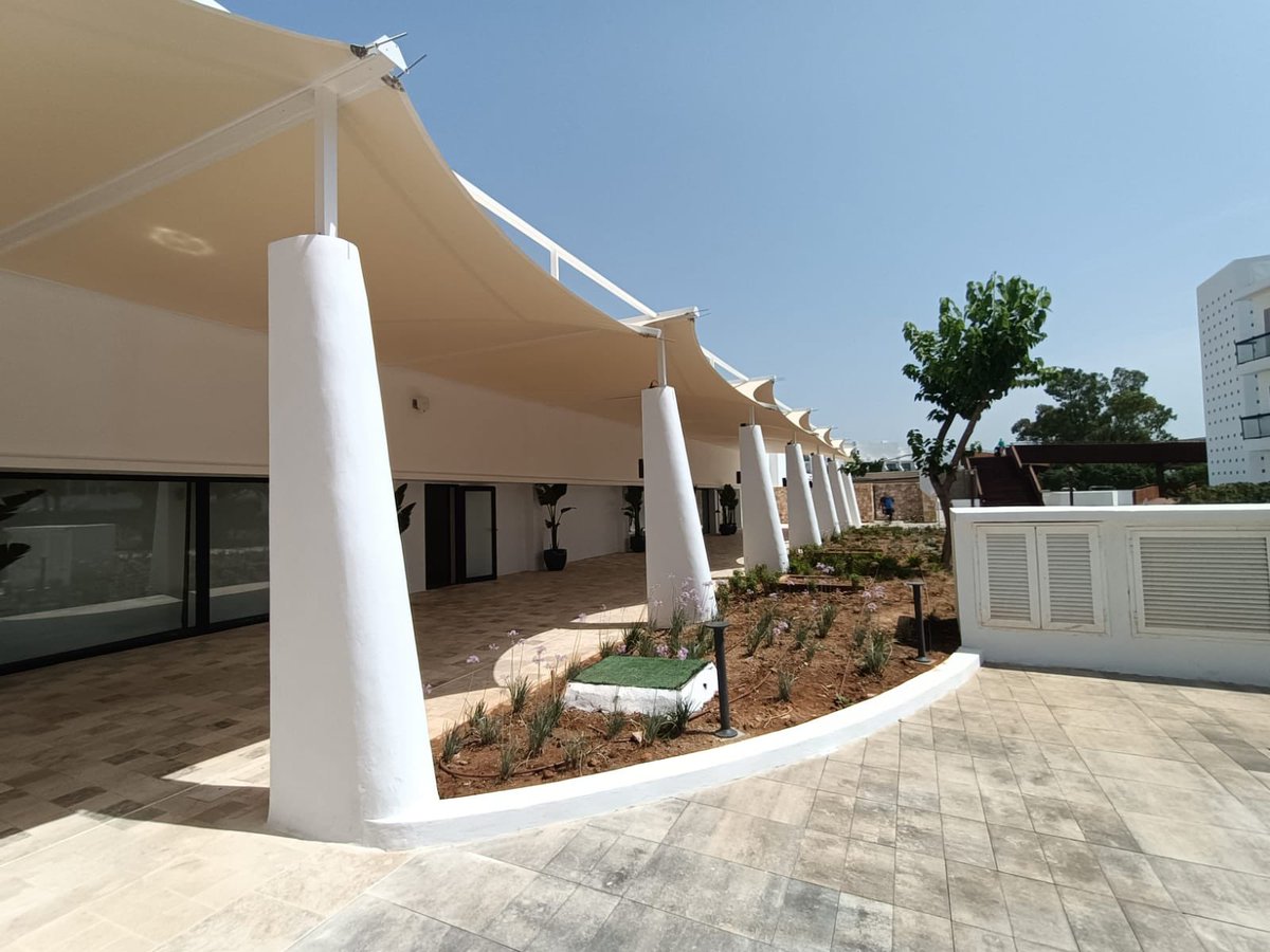 TECSUN_es's tweet photo. Gran trabajo de nuestro equipo en Ibiza  en el  @grandhotelpalladium Platja d’en bossa 😍 https://t.co/D9diNYLxBI