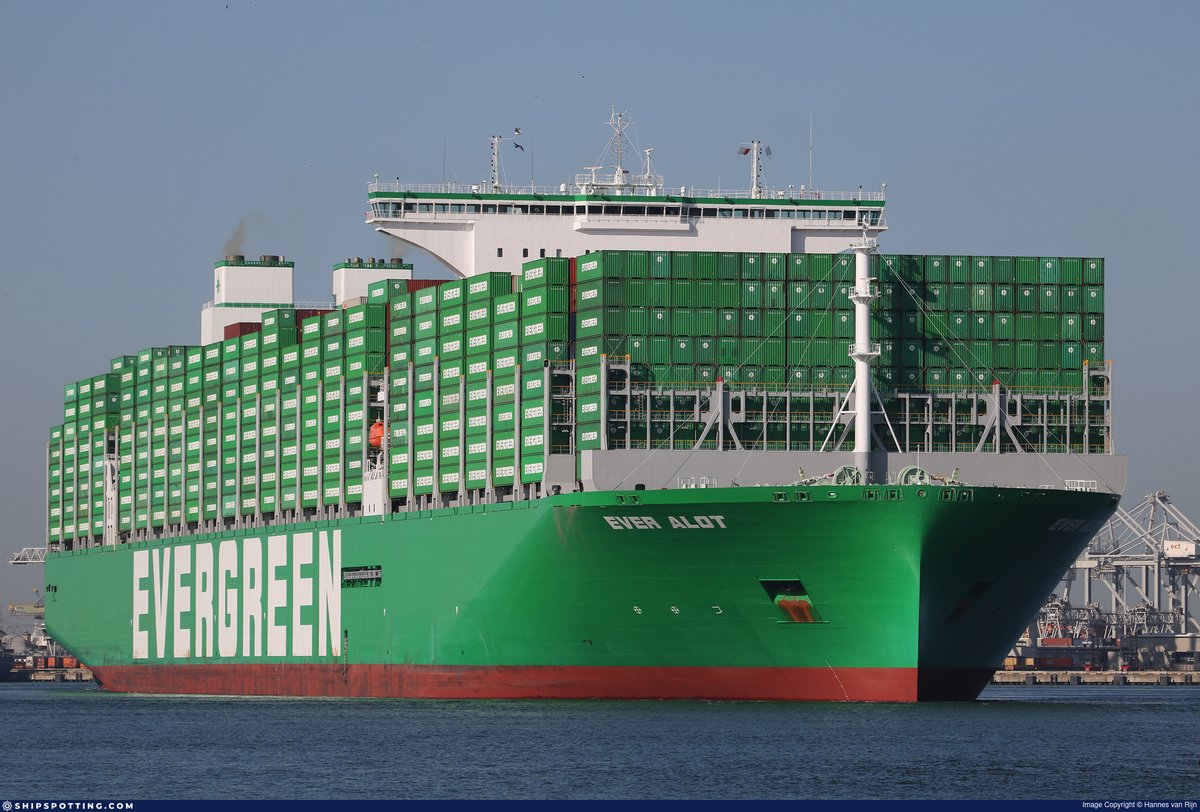ShipSpottingCom's tweet photo. Ever Alot ( IMO: 9893955) seen in Maasvlakte - Rotterdam, Netherlands 🛳️
📸: Hannes van Rijn - https://t.co/CMhoaItiRW
Upload your photos to https://t.co/CMhoaItiRW today! ⛴️
#EverAlot #IMO9893955 #ShipSpotting https://t.co/9yEOI52Eb2