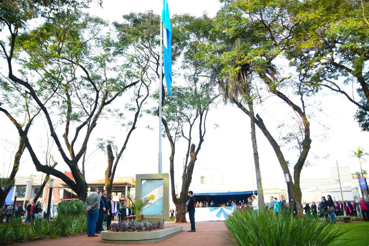 VirasoroMuni's tweet photo. Virasoro celebró este #9deJulio el día de la Independencia Nacional, con el tradicional #TedeumReligioso y el acto oficial en la Plaza Libertad. https://t.co/YsxNUE2hmE