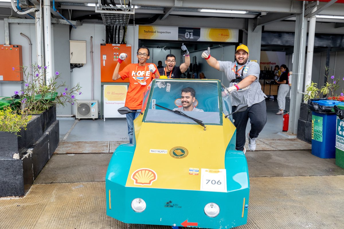 ShellMiddleEast's tweet image. What a week! Teams from across Asia Pacific and the Middle East designed and built vehicles to drive the farthest distance using the least amount of energy. Well done to the Middle East teams for all your hard work. See you at next year&apos;s #ShellEcoMarathon!