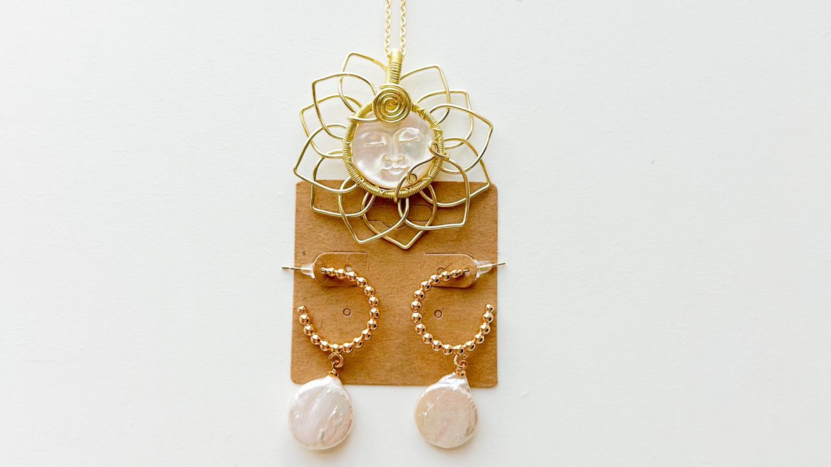 mildhippie's tweet photo. pearly matching earrings &amp; pendants 🐚🌝

these are part of the mildhippie x lunagirljewelry collab collection ✨
~ coming July 14th at 8pm eastern time <3 https://t.co/4hOc8u1c5P