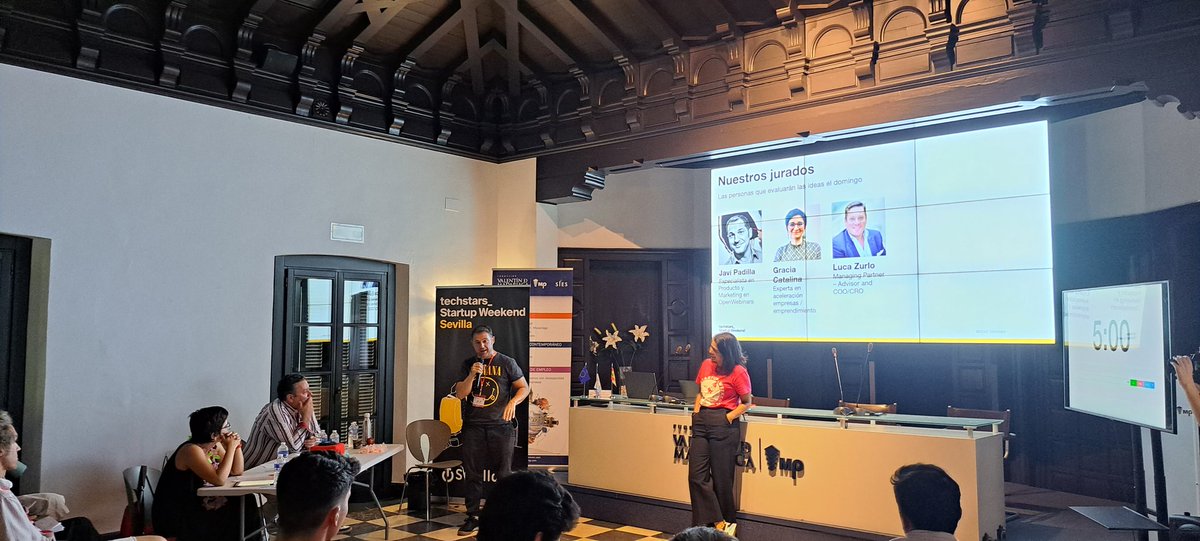 En las presentaciones del #sws1025 StartUpWeekendSevilla  <a href="/SevillaUP/">SevillaUP Asociación</a> <a href="/StartupWeekend/">Techstars Startup Weekend</a> 
Jurado <a href="/GraciaCatalina_/">Gracia Catalina Piñero</a> <a href="/elpady/">Javi Padilla</a>  <a href="/lucazurlo/">Lucazurlo_</a>