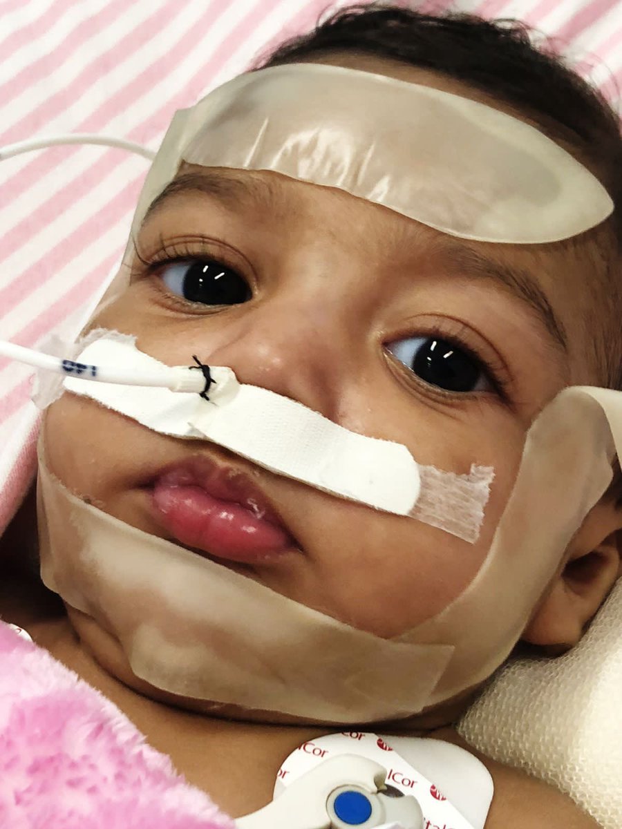 EstressadoSiria's tweet photo. Boladão igual o dindo gênio do dindo faz isso comigo não tio dindo te ama volta pra min 😭😭😭😭😭💔🖤🖤 https://t.co/YPdN0gV2Ww