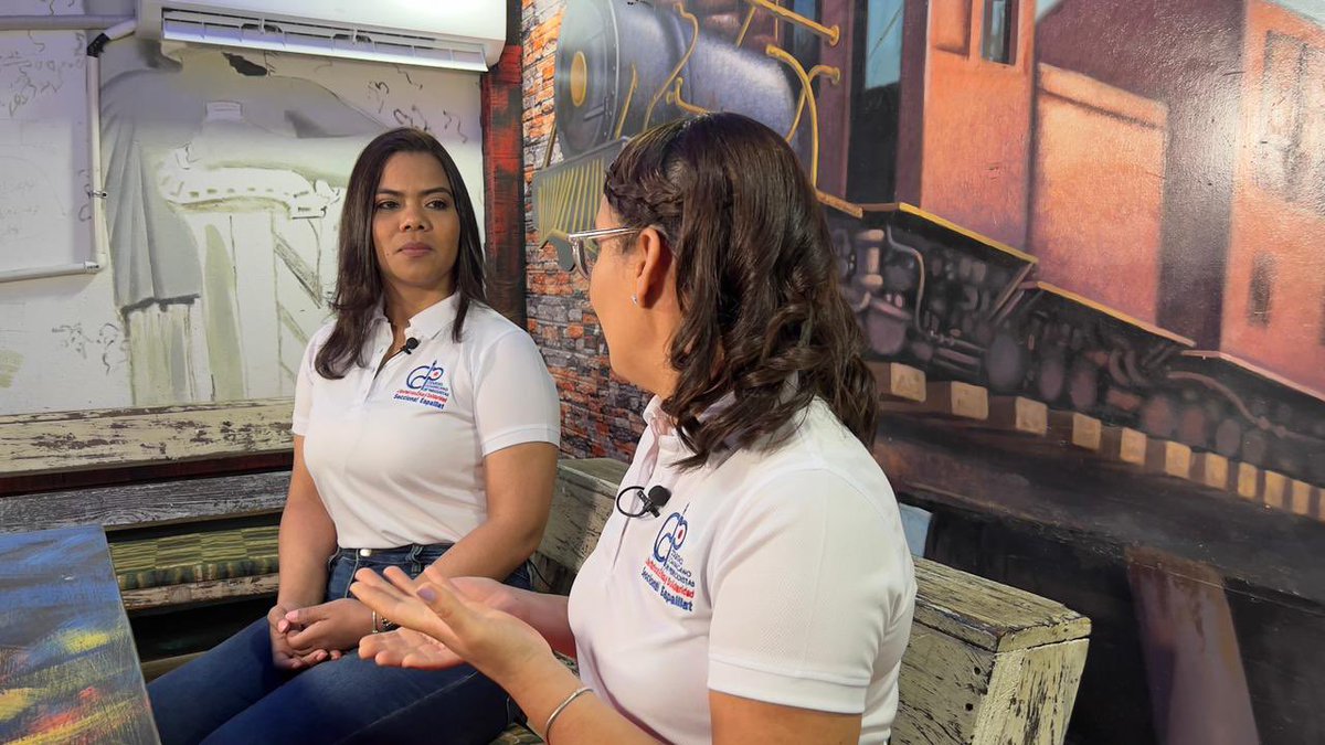 estephanyactiva's tweet photo. En #EstephanyActiva periodistas activos a otro nivel, muchas gracias Denny Rodríguez secretaria general del colegio dominicano de Periodistas seccional Espaillat por compartir tu experiencia en el ejercicio periodístico con nuestra audiencia. https://t.co/zBt8k7MXAC