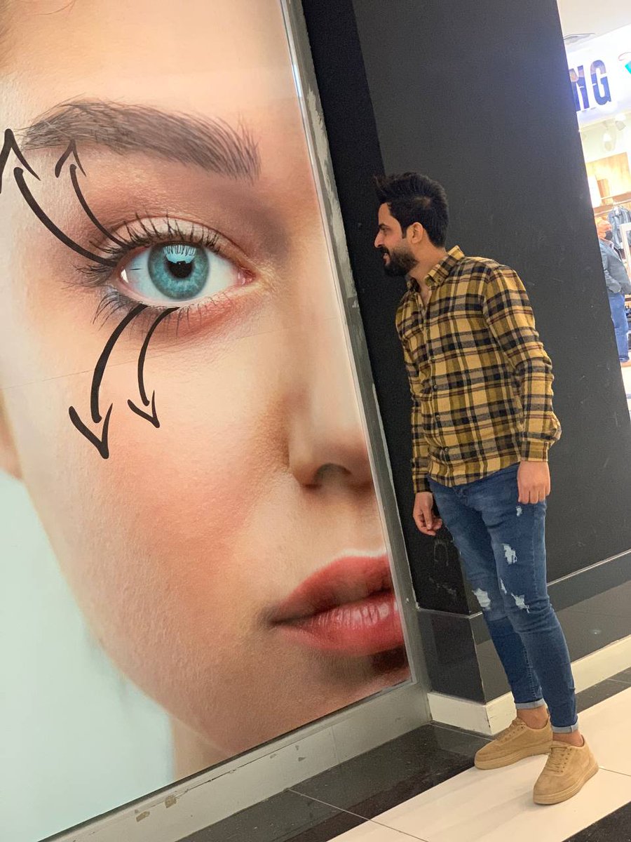 هوايه همه وذاگ منً ذاگ
 اليعزگ من صدگ

# 🤍

شو هاي كل ما ادخل مول المنصور تباوعلي😁