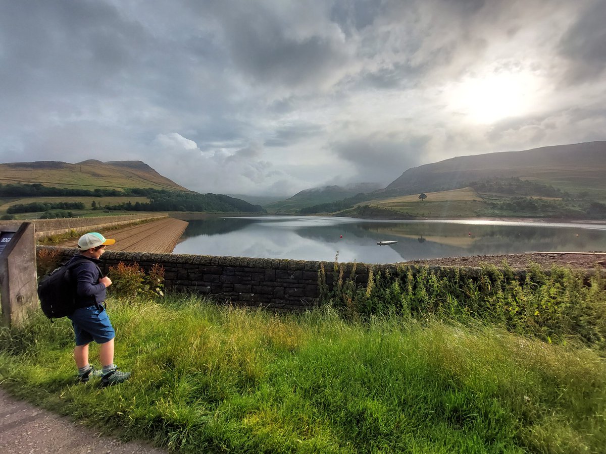 NikkiSatchwell's tweet photo. Mark's birthday scramble choice! He picked what we were doing today, it was a cracker, grade 2 scramble up wilderness gully east! #thesatchwellhikers #peakdistrict #dovestonereservoir @LeasStAndrews @LeasinghamScout https://t.co/igc4qqxuJC