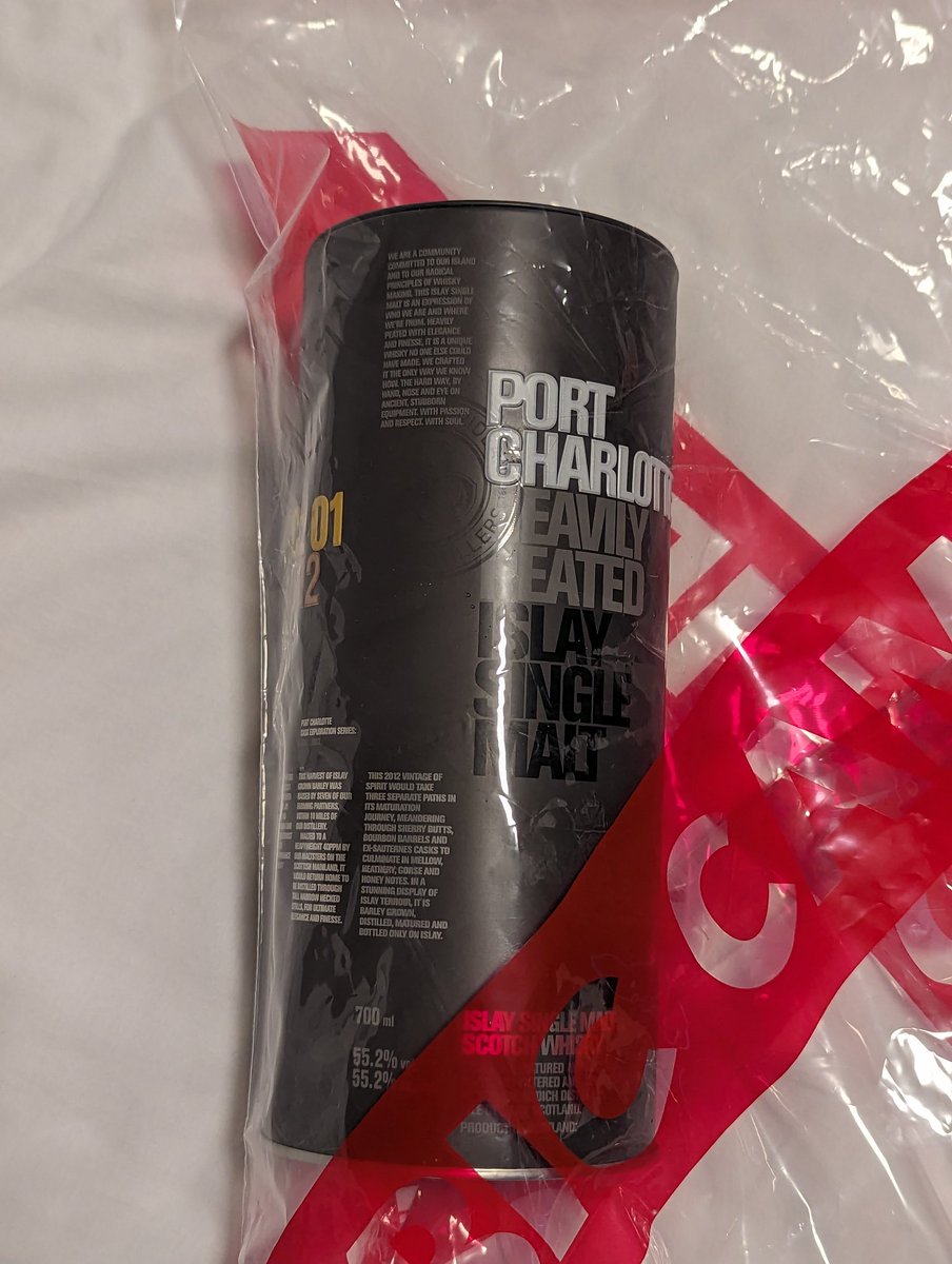 arfatang's tweet photo. 呢支同香港比55折！過親來日本都要買啲蘇威番去。
45% off from HK price.  I have no resistance to Scotch from Japan. https://t.co/QQxgdFJ9I3