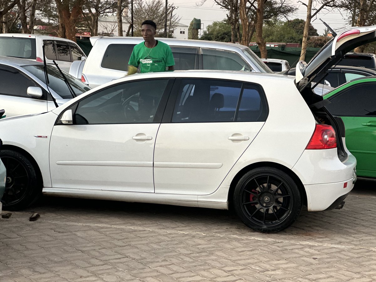 Our waterless wash and shine products help restore and protect your vehicle's paint. Make time to pull into Grandaddy's Shoka Nyama, Mkango Golfview Hotel and Southern Sun Hotel and show your car some love.

#carwash #Zambia #innovation