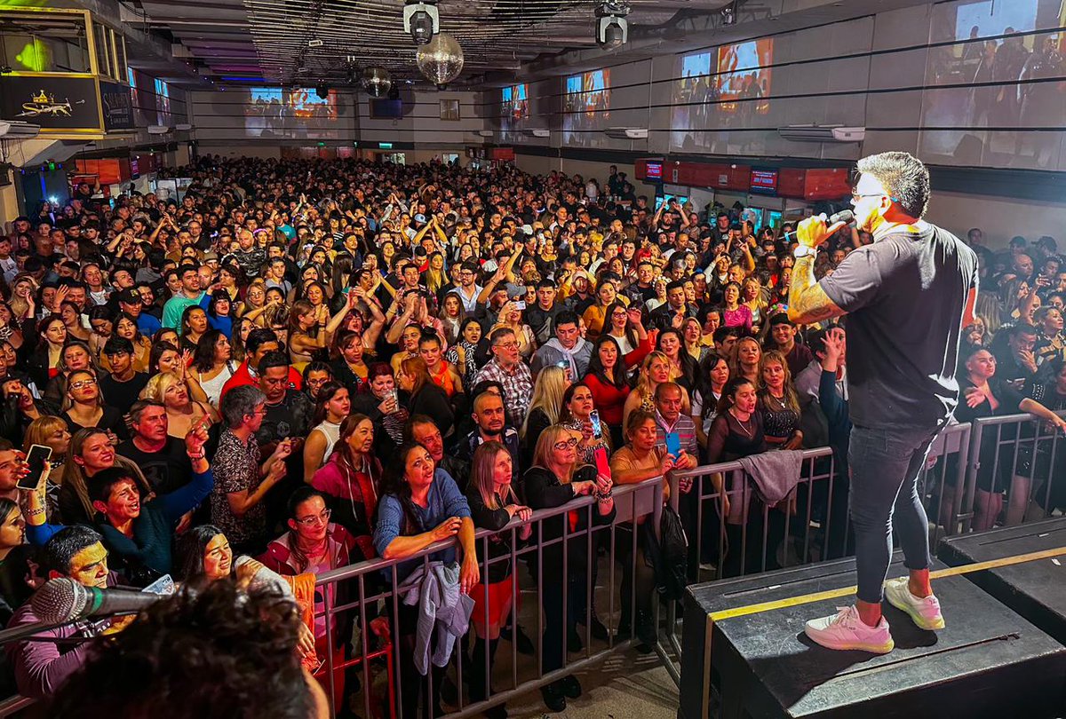 Sabrosoweb's tweet photo. 💥 Nos fuimos de vacaciones a sala llena!
Gracias por el aguante Córdoba, nos vemos a la vuelta.
Que el buen gusto no se pierda jamás. 🩵
.
📷 José Heredia https://t.co/YSDSgYlUK2