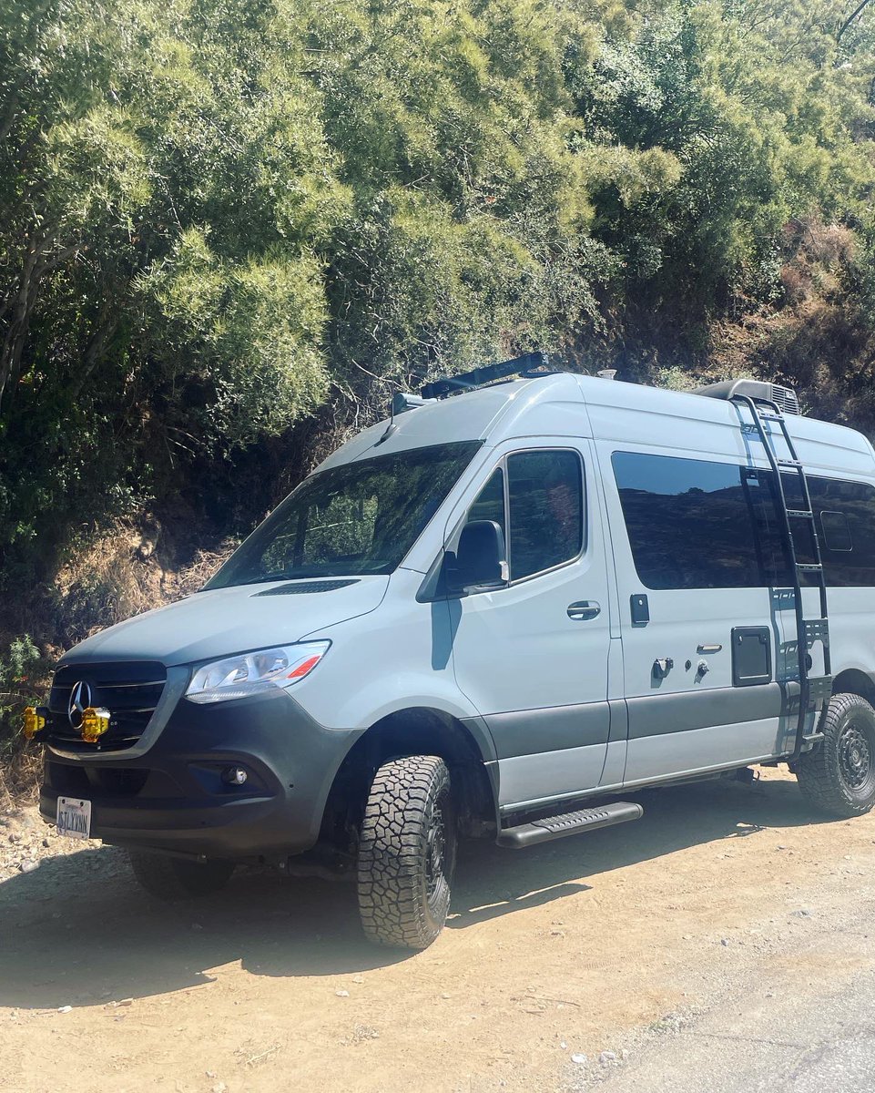 Liberty53000_'s tweet photo. Devil’s Gulch via Bridge to Nowhere via East Fork (second half of yesterday’s stellar hike!). The water was ~6 inches lower than two weeks ago! 🥾🚐🌲🏔️ #steelyvan #devilgulch #devilsgulch #bridgetonowhere https://t.co/iCu9IbIsaE