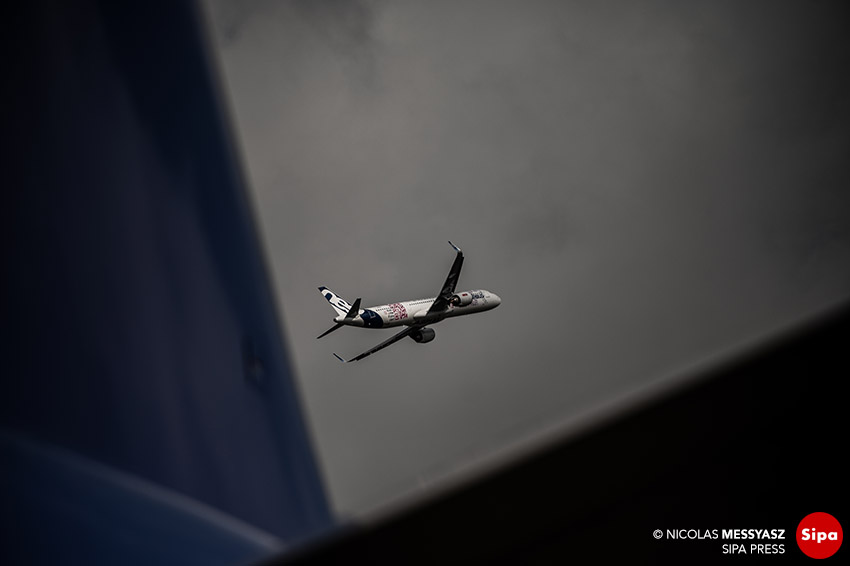 nicographie's tweet image. «Le Bourget Jour 1» La PHOTO du Jour du 19 juin 2023 #LaPhotoDuJour #JournalPhoto messyasz.fr/FDJ/32431 @parisairshow @GifasOfficiel #sipapress #SalonDuBourget #LeBourget #Airbus #bigjetplane @EmmanuelMacron @renault_fr #F35 #AirbusA321XLR