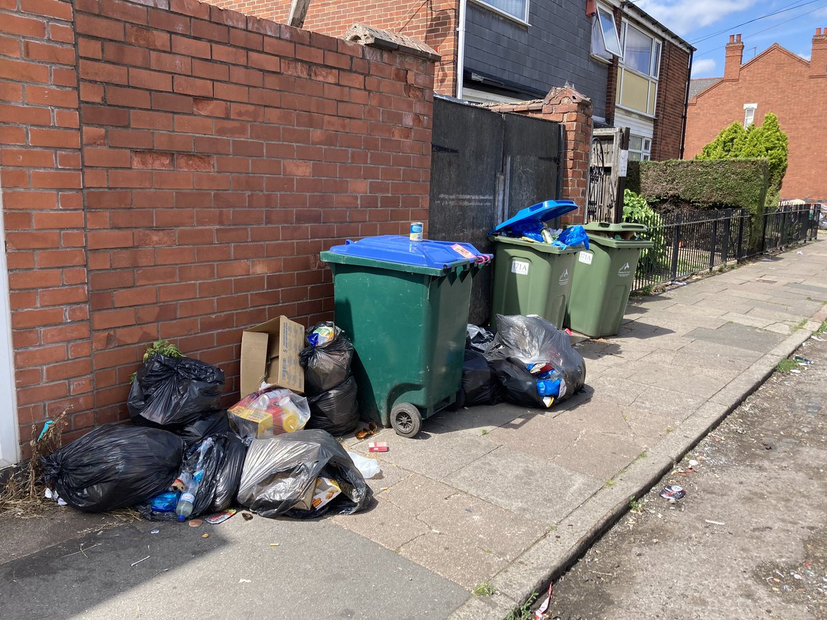 Great turn out today, thanks to all concerned, an hour litter picking followed by social meet-up at <a href="/2tonecafe/">Yone</a>.  Fly-tipping left behind bus stops end of Chandos Street (recurring issue) and Walsgrave Rd  reported to council. Next DBH litter pick - Sunday 6th August..