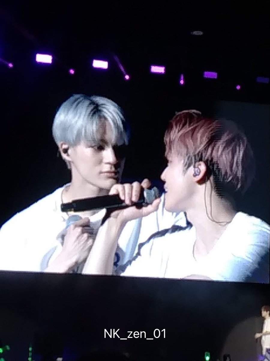 แอบมองคนที่ชอบ             เค้าหันมาเจอพอดี
