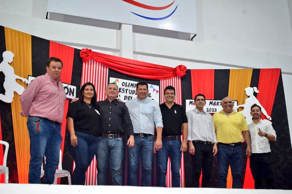 VictorHForneron's tweet photo. Acompañamos con gran entusiasmo la 1ra edición de la Olimpiada Estudiantil del Sur Mayor Martínez 2023, en la que participan 16 instituciones del Ñeembucú. Actividad desarrollada en el Polideportivo Municipal de Mayor Martínez, https://t.co/96ayXjrIhj