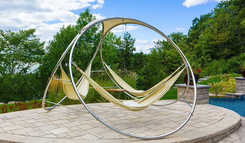 KimZRealEstate's tweet photo. Find a good hammock for your #backyard with ideas from this article. #homestyle  https://t.co/ZBgcJYbpoz https://t.co/otaHNB71rG