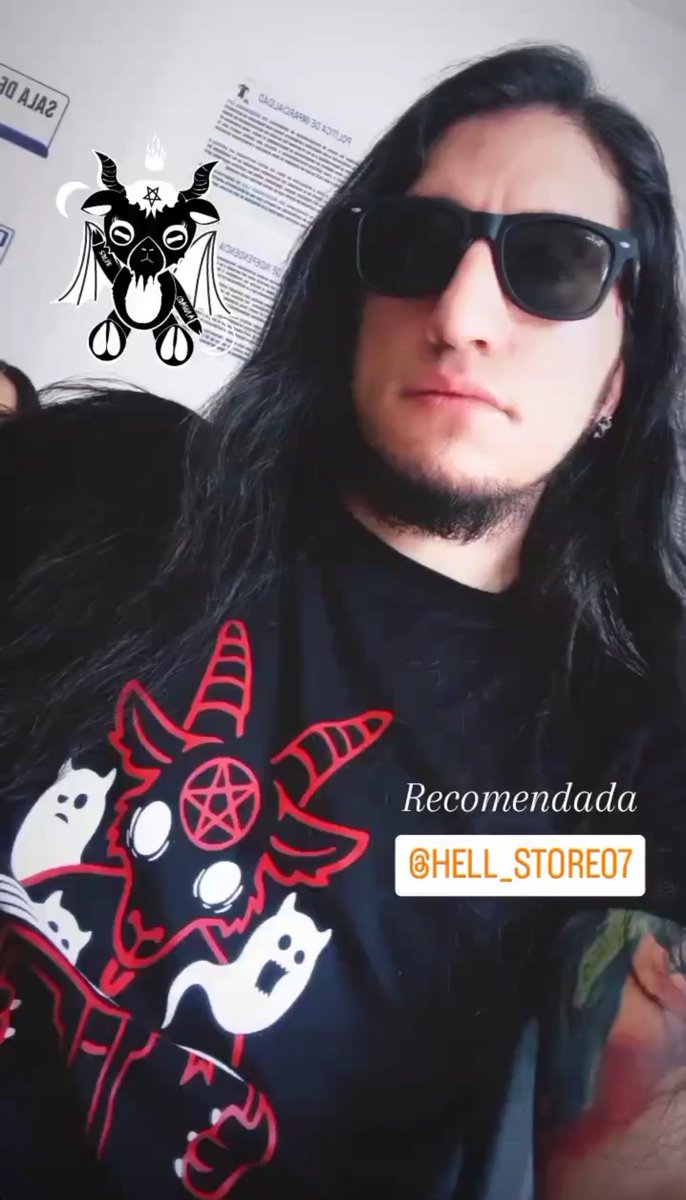Srt_Toloza's tweet photo. El vocalista de @DeepSilentCol David Torres luciendo hoy la de #Hell

😍 ¿Ya nos siguen en Instagram?

https://t.co/FtNZn5xb7f https://t.co/TDtue2JU2F