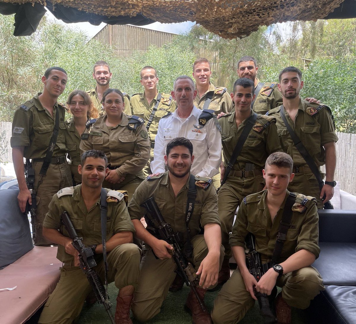 IDFSpokesperson's tweet photo. במהלך כל ימות השנה, צוות המתעדים והמתעדת המבצעיים בפיקוד המרכז - חוברים לכוחות שפרוסים באזור יהודה ושומרון ופועלים יחד איתם מסביב לשעון למען שמירה על הביטחון בגזרה.

בשבוע שעבר, לקחו הצוות חלק בלתי נפרד במהלך המבצע בג׳נין >> https://t.co/Se8lemq6FW